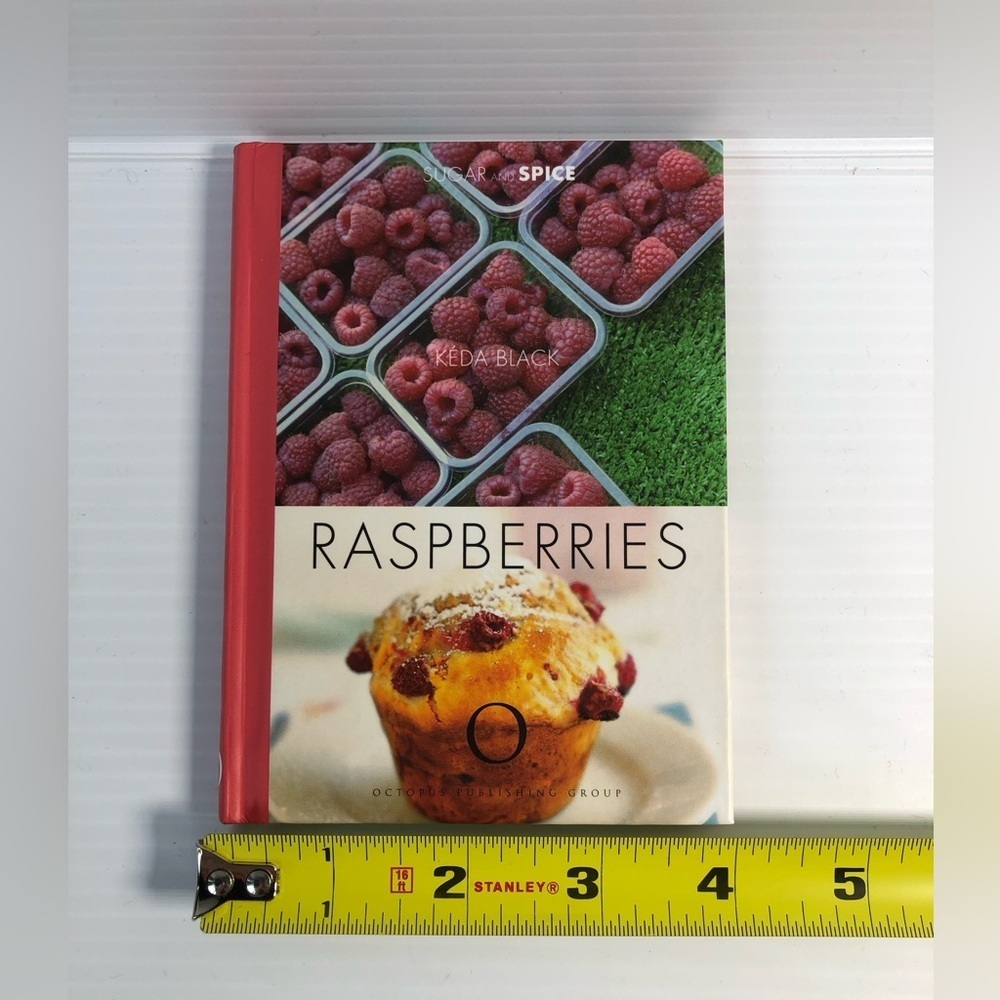 3/$20 Raspberries Mini Cookbook - Picture 4 of 5